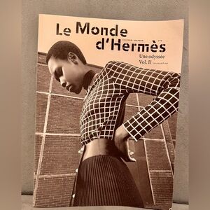 Hermes Magazine - Le Monde d’Hermes in Japanese